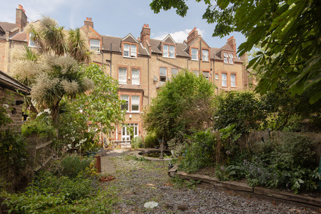 Adelaide Avenue, Brockley 